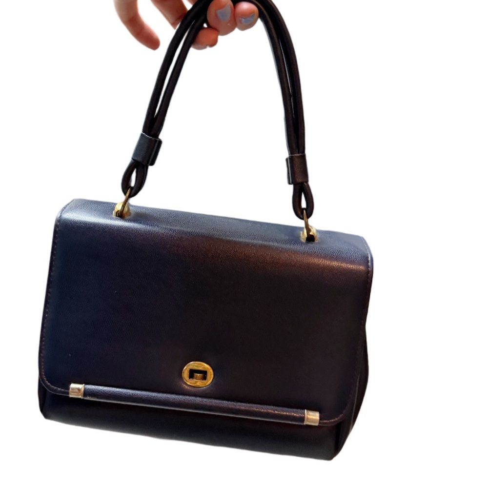 Vintage flat bottom short strap leather flap gold hardware Navy Blue Handbag bag